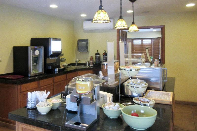 Quality Inn & Suites 2