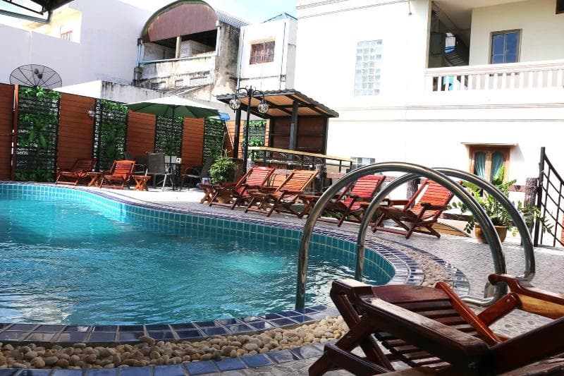 Mali Namphu Hotel main