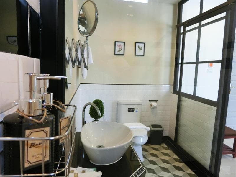Bloom Boutique Hotel And Cafe 5