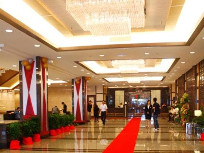 Imperial Palace Hotel 3
