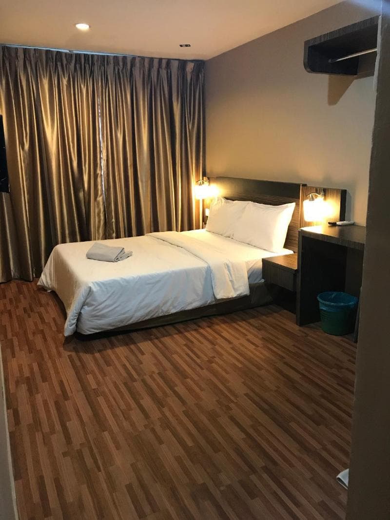 V Hotel 3