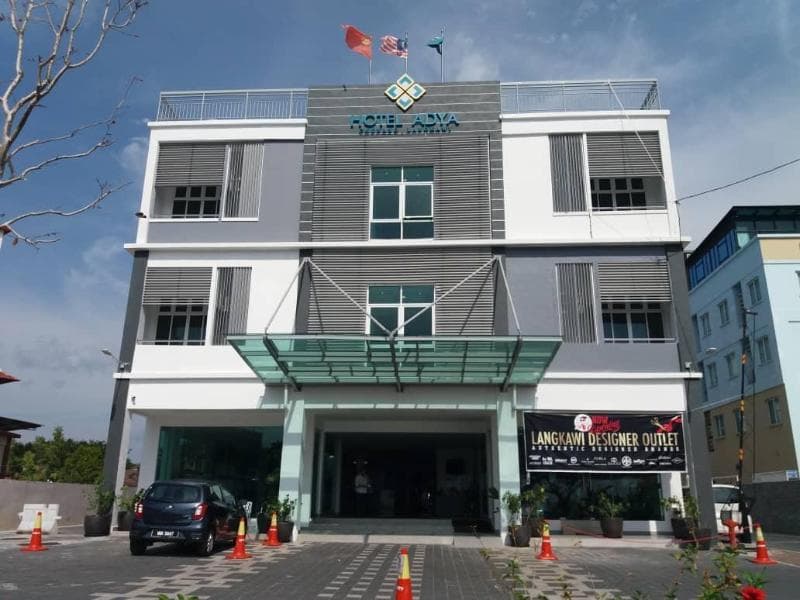Adya Hotel Chenang 4