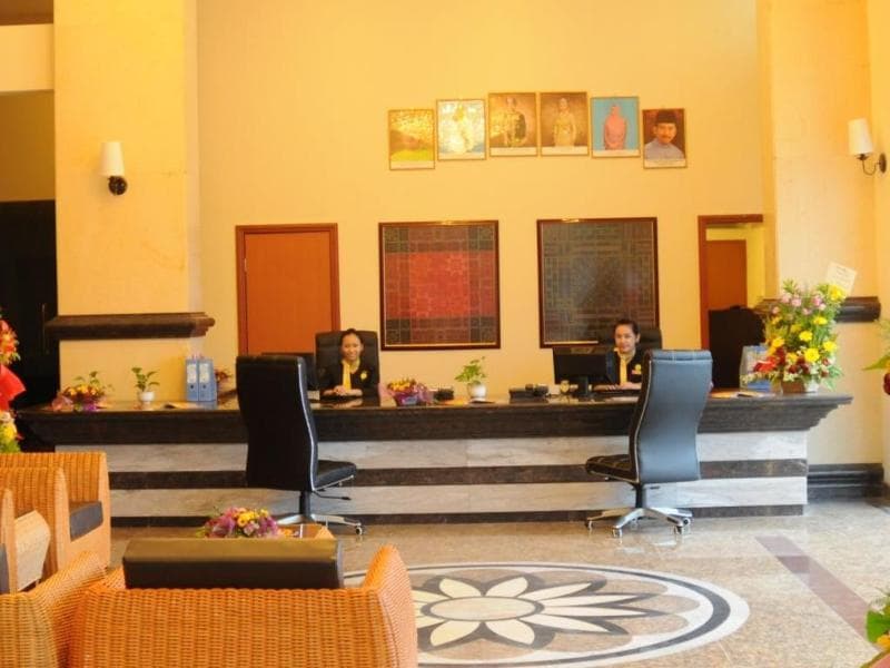 Tang Dynasty Bay Hotel Sepanggar 2