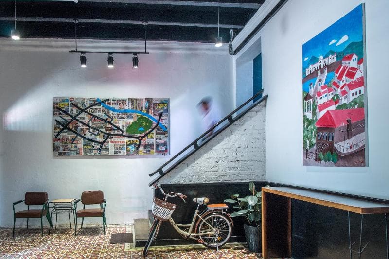 The Brownstone Hostel & Space 5