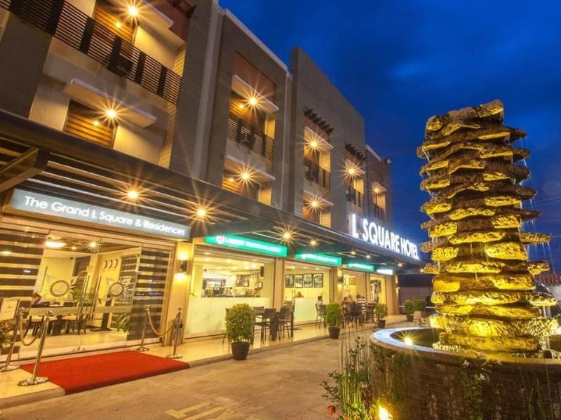 L Square Hotel 4
