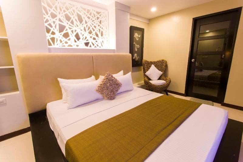 L Square Hotel 2
