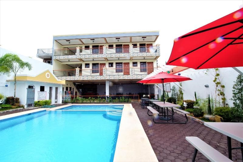Hotel Georgina main