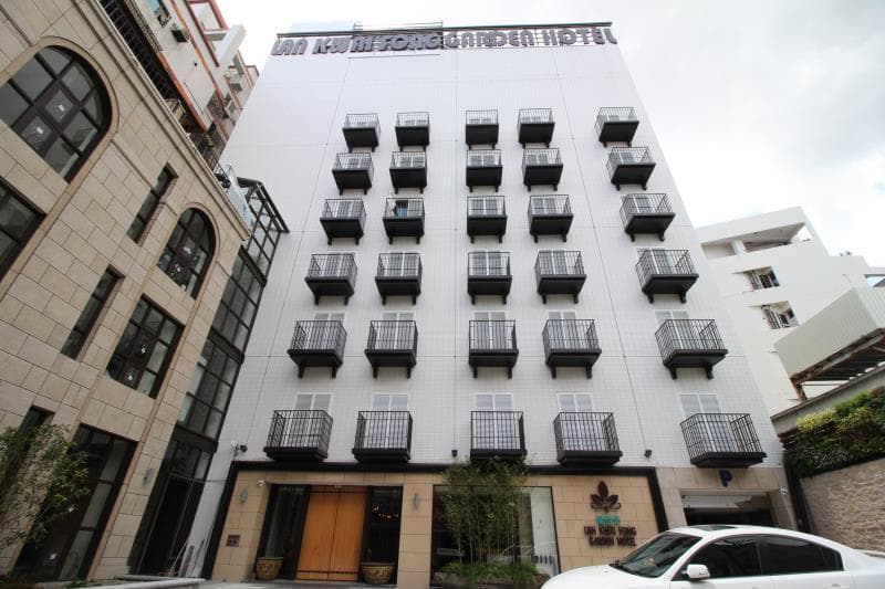 Lan Kwai Fong Garden Hotel 3