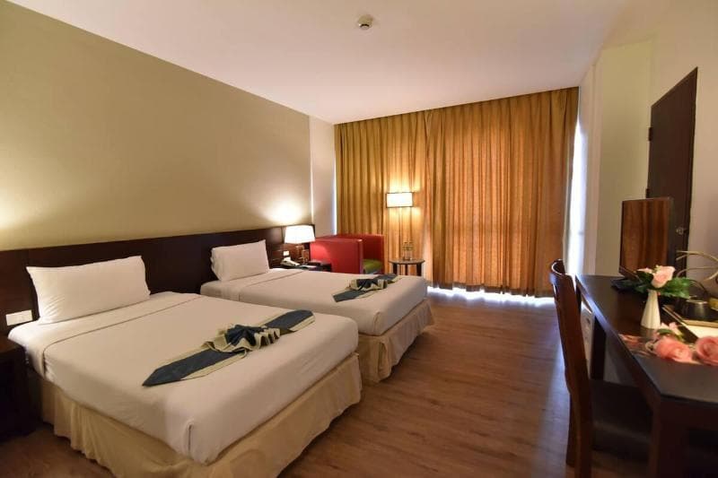 Golden Crown Grand Hotel 2