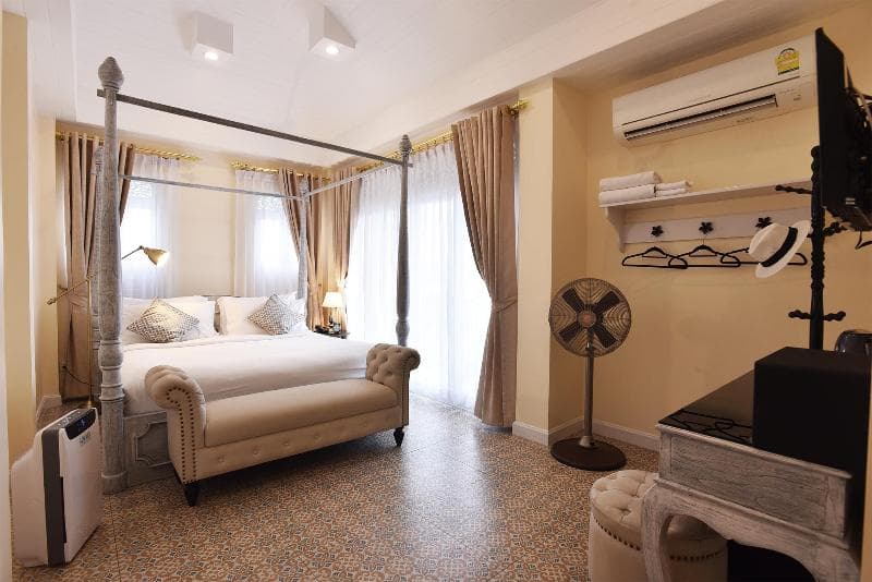 Noursabah Boutique Bed Bangkok main