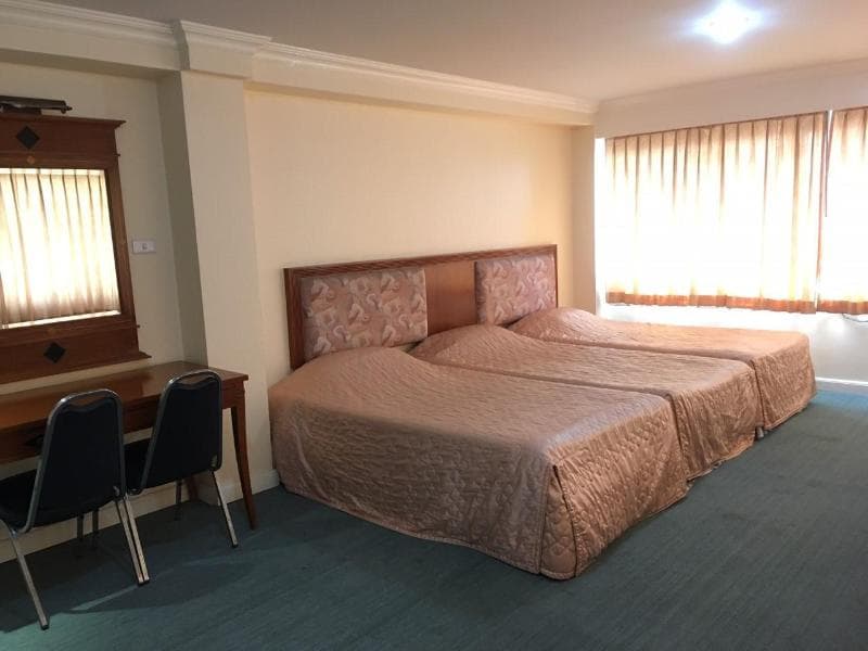 Jumbotel Bangkok main