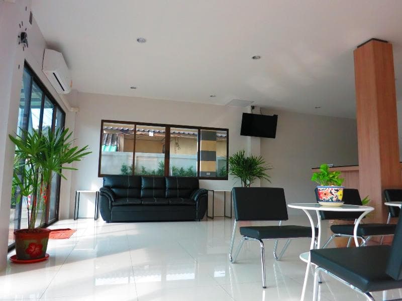Wong Muang Place 4