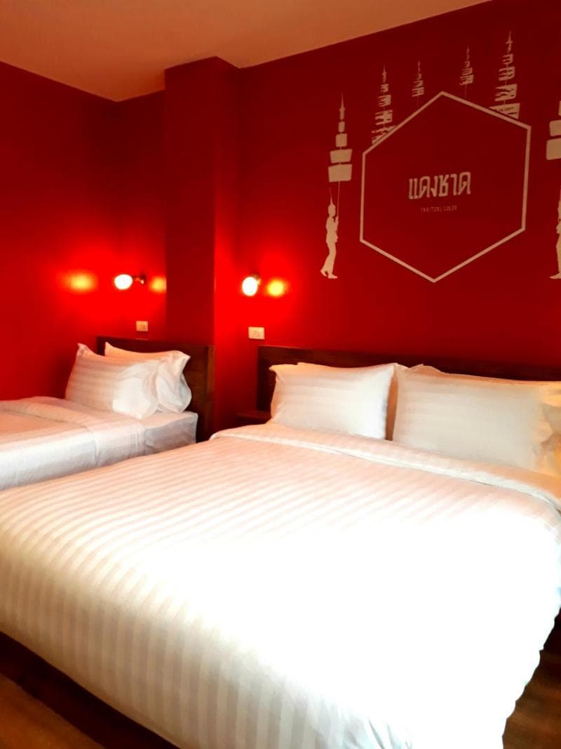 The Siri Poshtel Bangkok 3