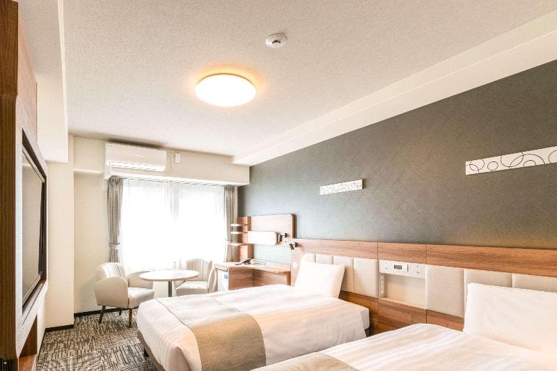 Comfort Hotel Shin-Osaka 4