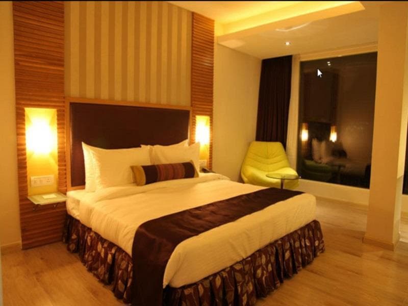 The Purple Leaf Hotels 3