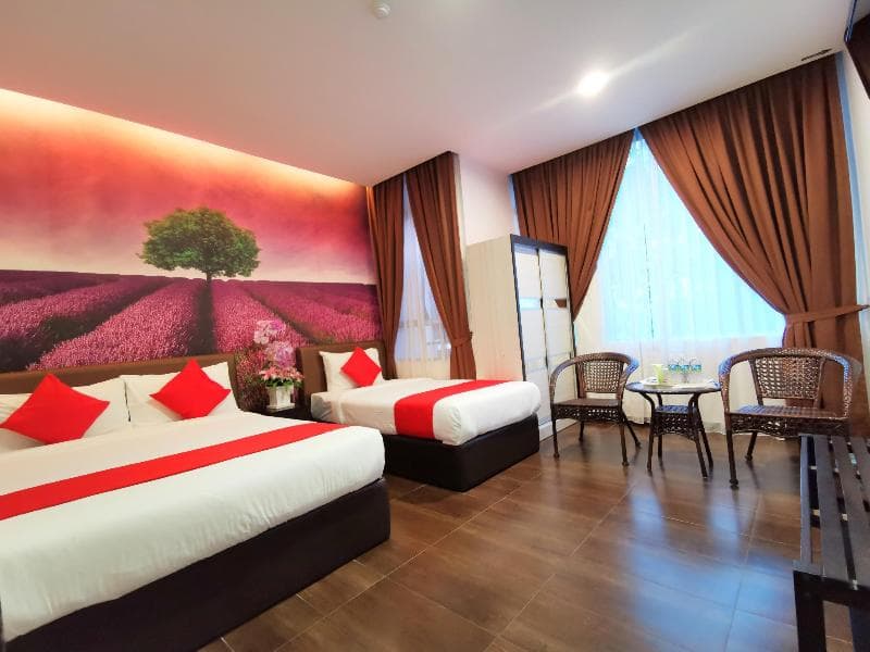 Palazzo Hotel main
