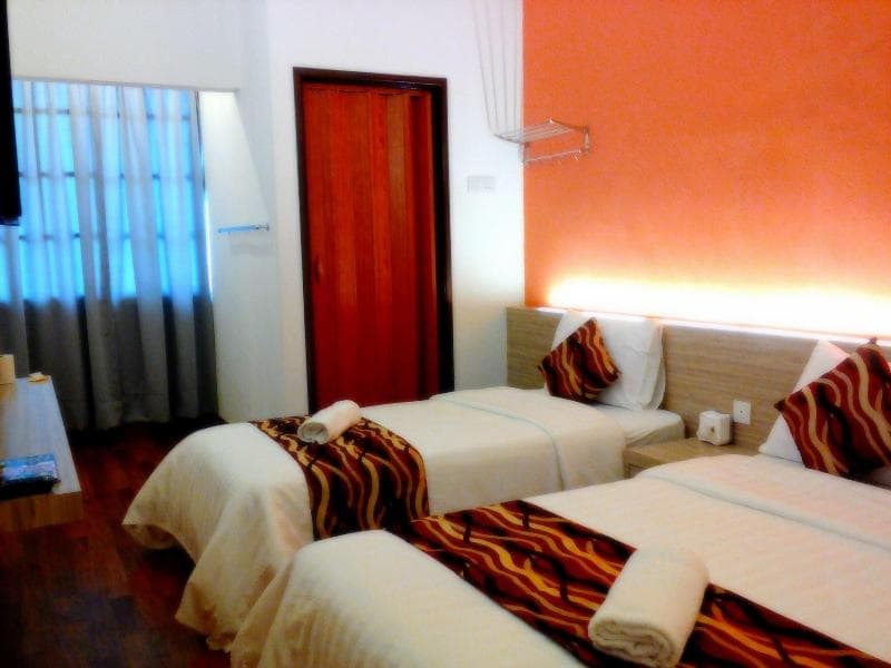 Suria Hotel photo 1