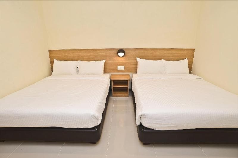 118 Hotel main