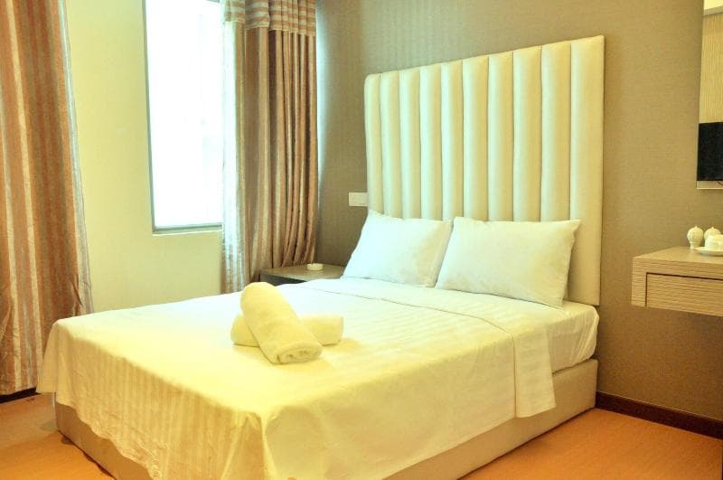 Ease Hotel main