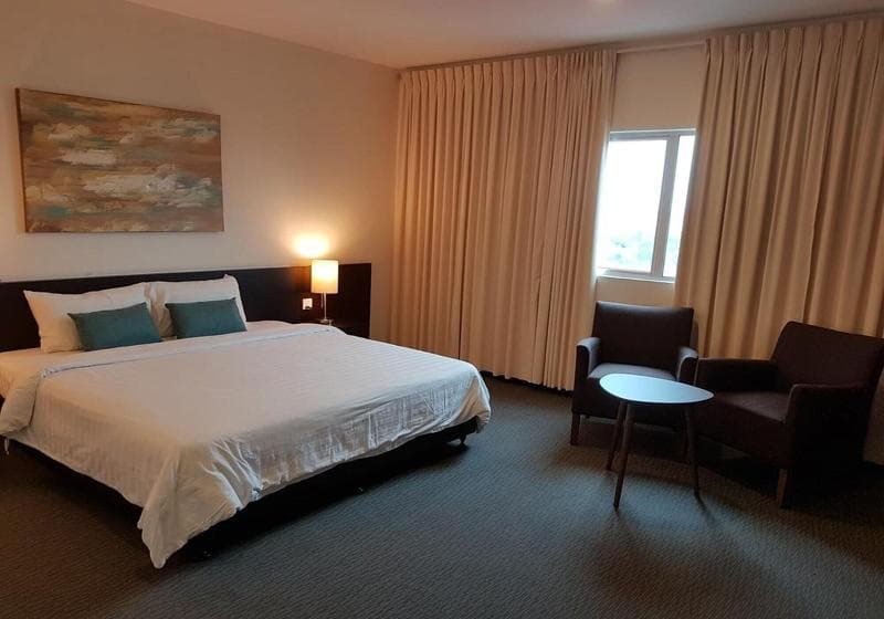 The View Hotel 4