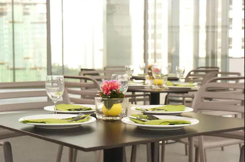 The Signature Hotel And Serviced Suites 3