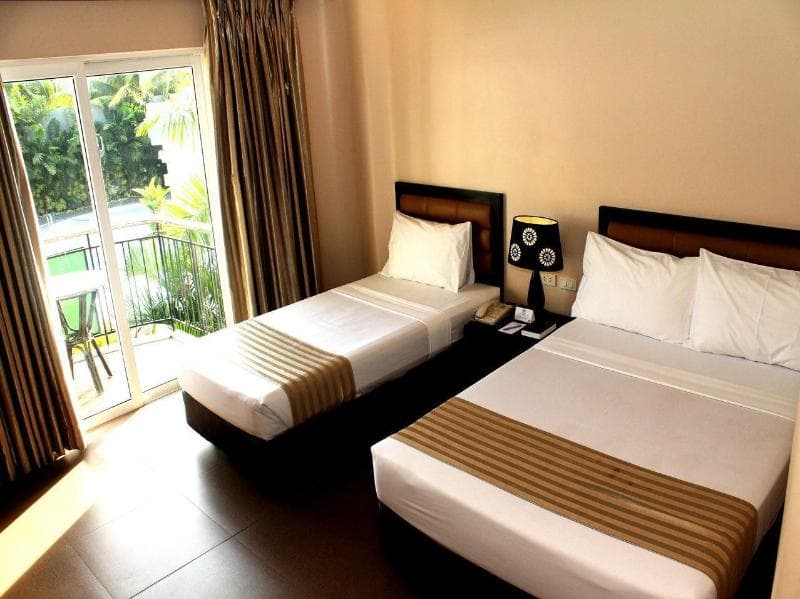 N Hotel 5