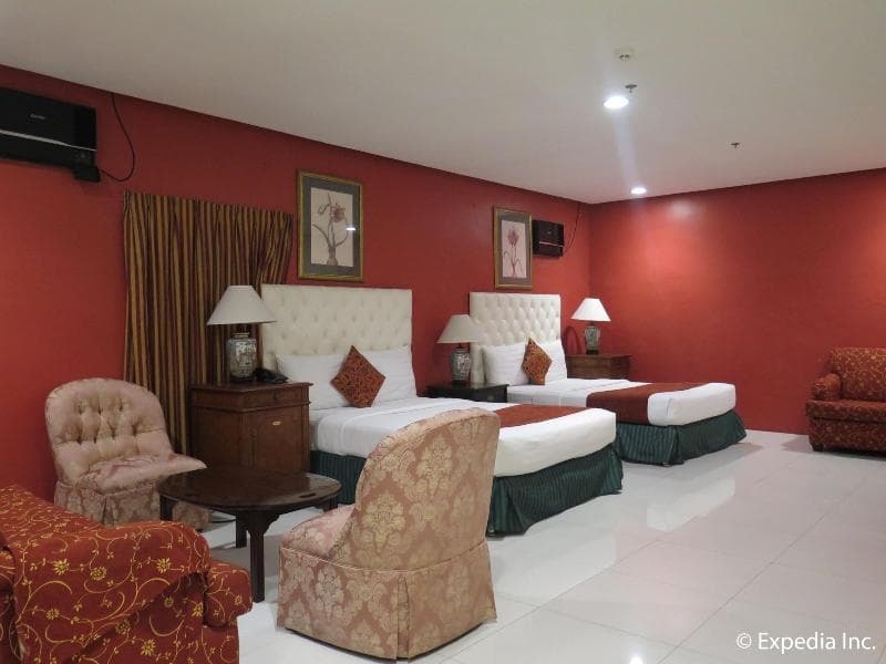 Dreamwave Hotel Lemery 4
