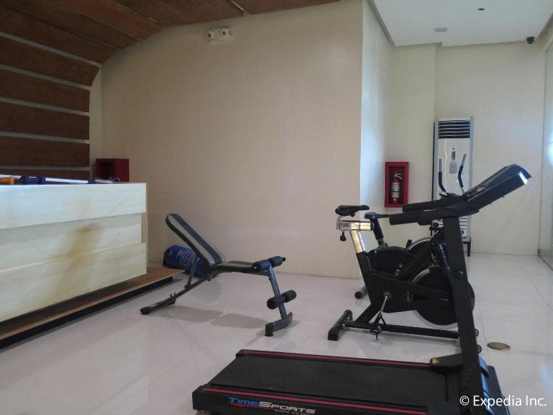 Dreamwave Hotel Lemery 5