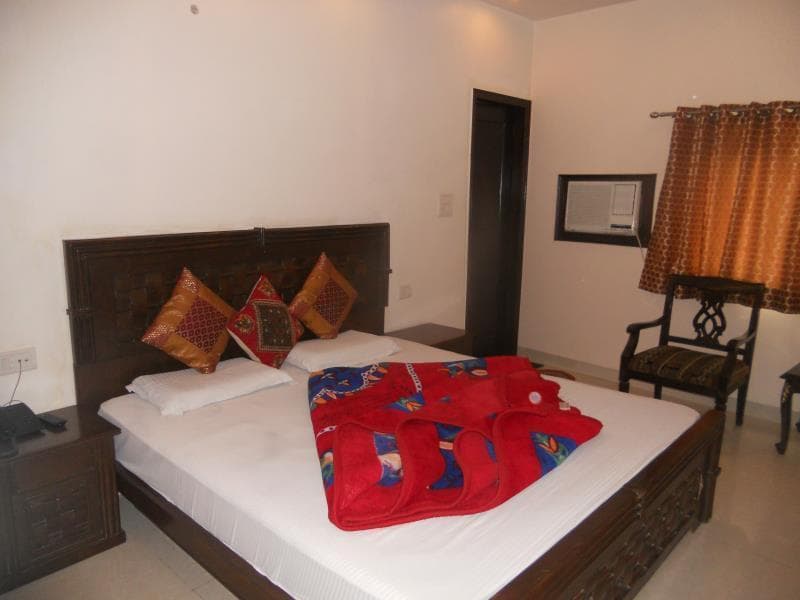Amax Inn 3