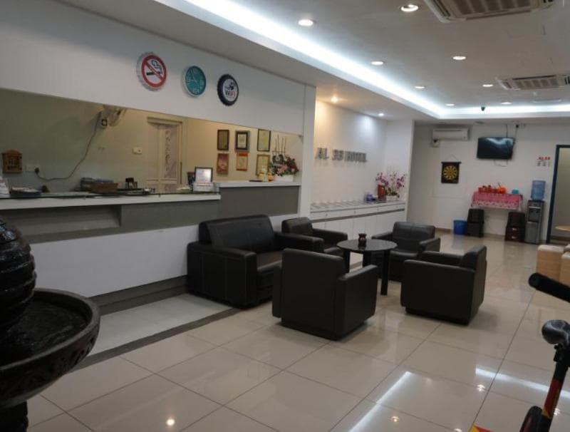 Sun Inns Hotel Laksamana 3