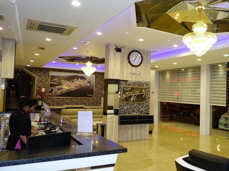 One Avenue Hotel 3