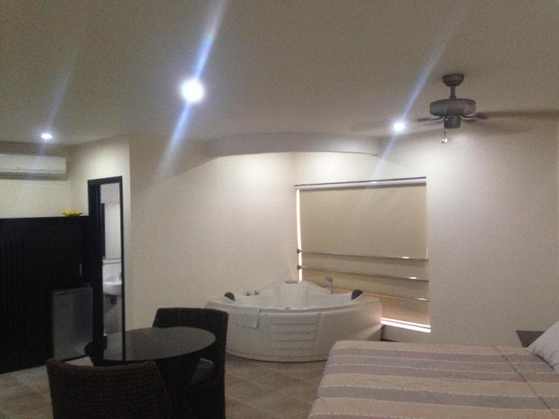 Boomerang Hotel main