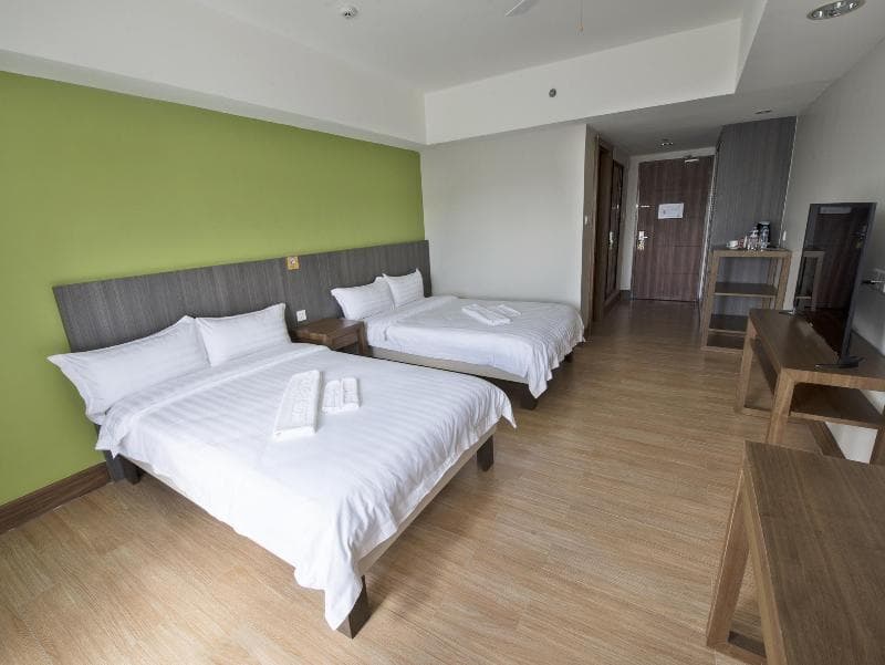 Newtown Plaza Hotel 5
