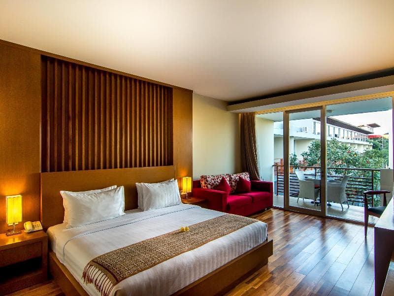Seminyak Square Hotel 5