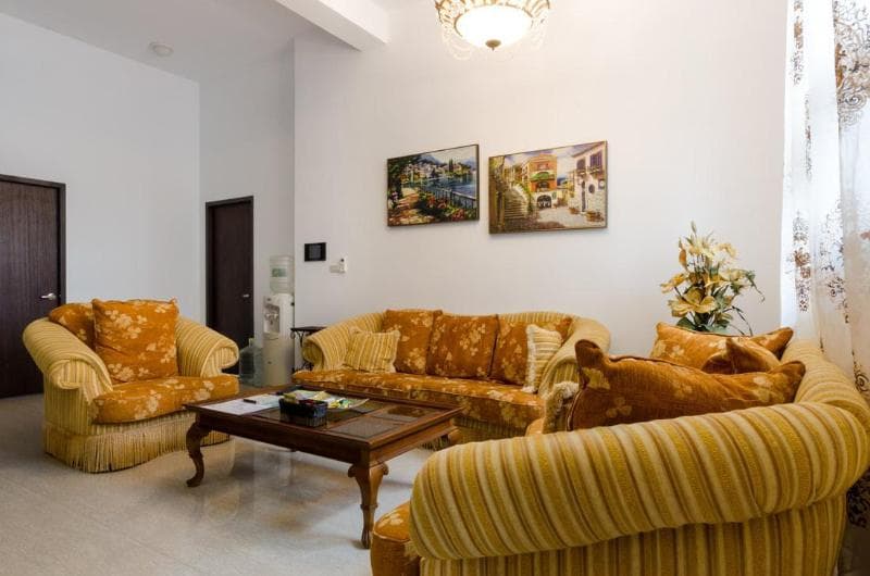 Yachuan Hotel 3