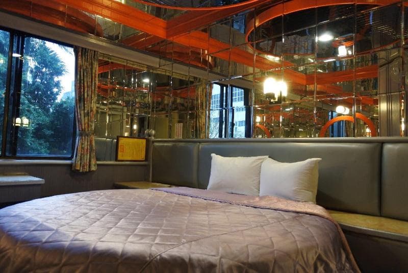One Plus One Hotel 5