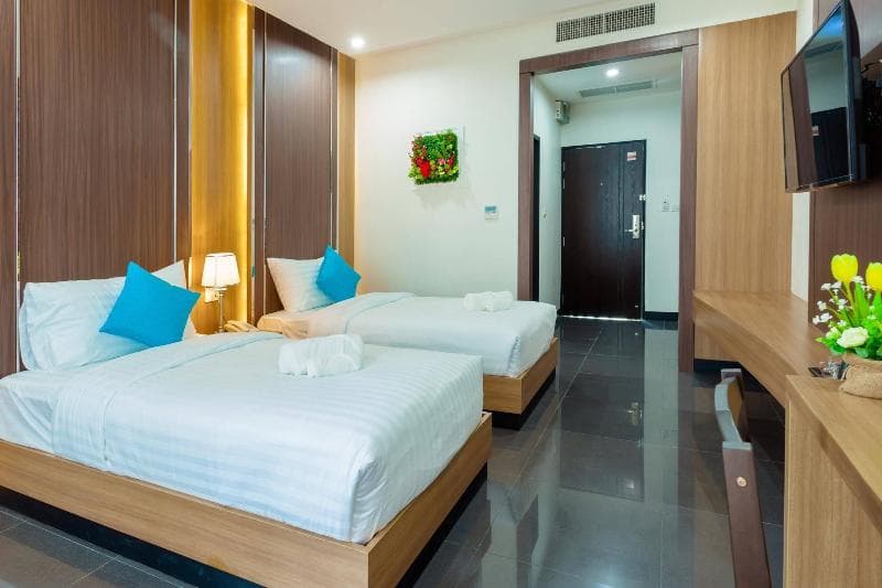 Thanburi Hotel photo 1