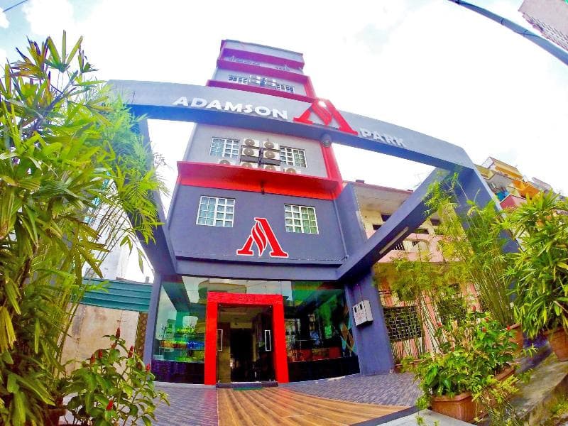 Adamson Park Hotel 3