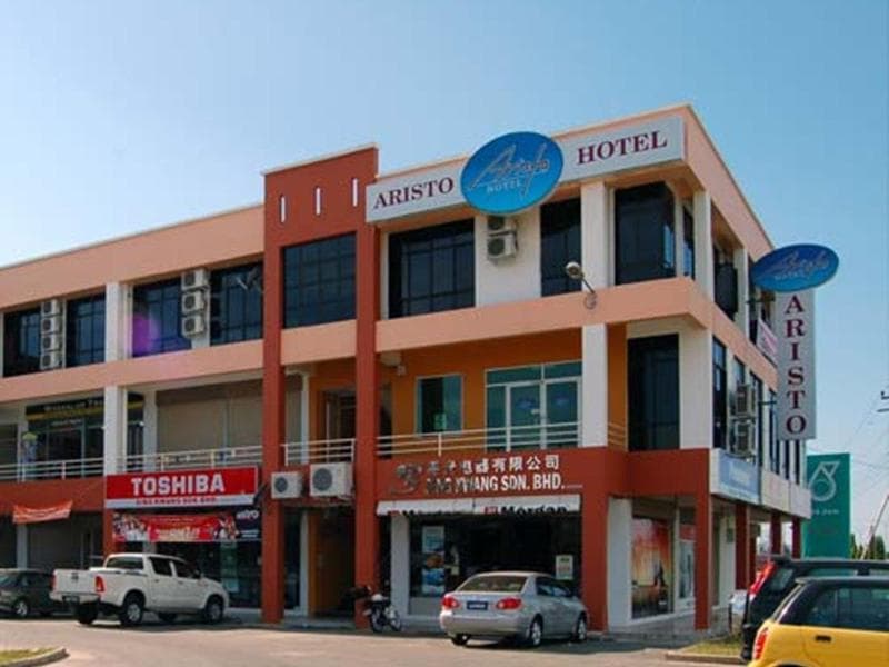Aristo Hotel @ Putatan photo 1