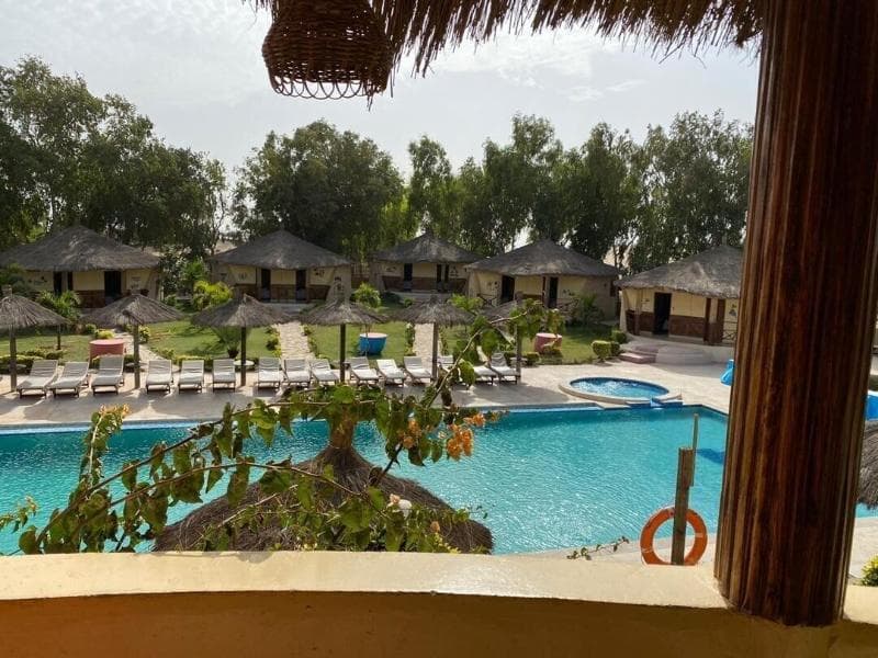 Hotel & Campement Du Lac Rose 4