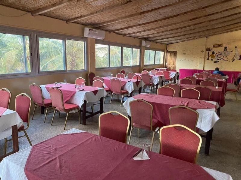 Hotel & Campement Du Lac Rose 5