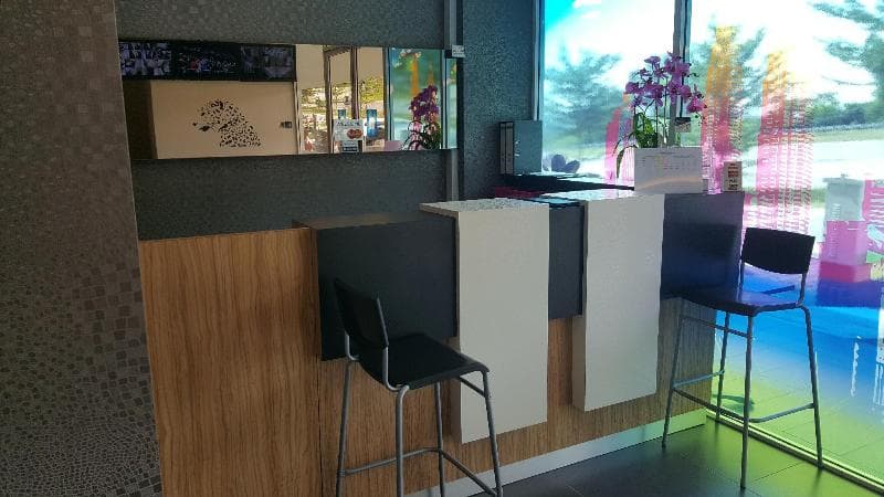 9 Square Hotel Sri Kembangan 4