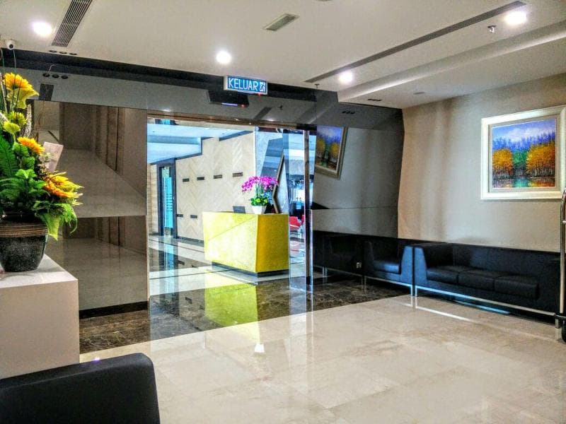 Greens Hotel Suites main