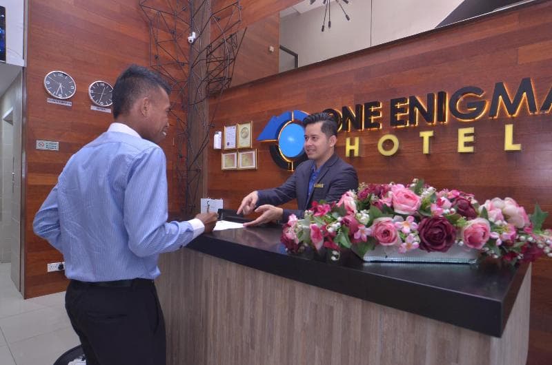 Capital O 90841 New One Enigma Hotel 3