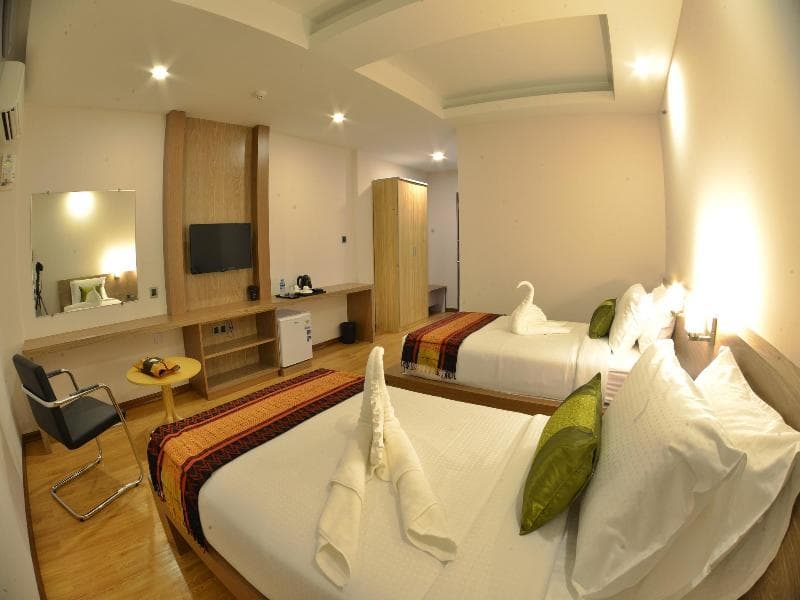 Serene Valley Hotel 5