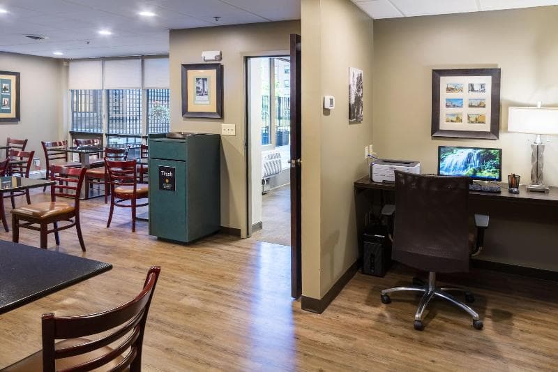 Aspen Select Hotel 1