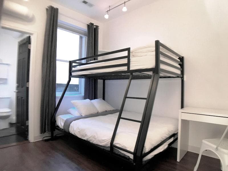 Highroad Hostel Dc 5