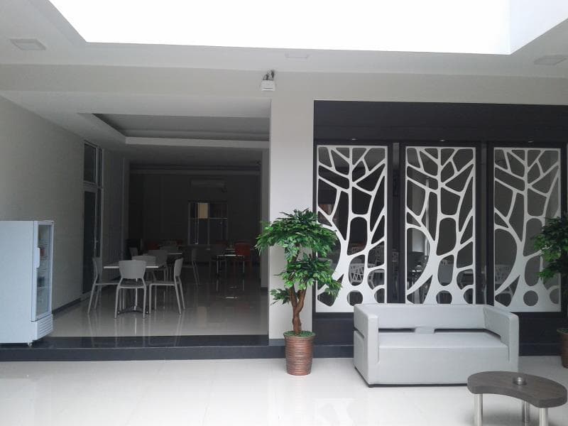 Skyward Hotel 2