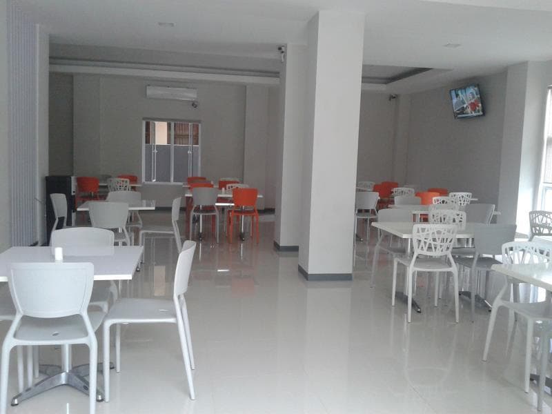 Skyward Hotel photo 1