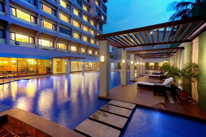 Dolphin Hotel 5